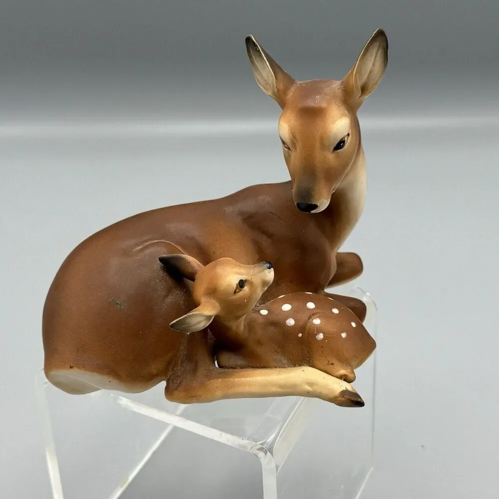 Vintage Norcrest Japan Porcelain Doe And Fawn Ceramic Figurine Deer A-56 Kitschy - Picture 1 of 11